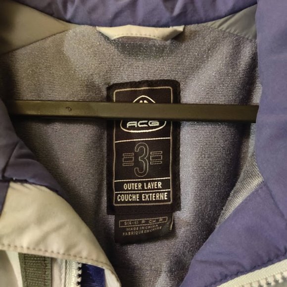 Nike ACG 2000s Storm Fit Jacket - Picture 2 of 5